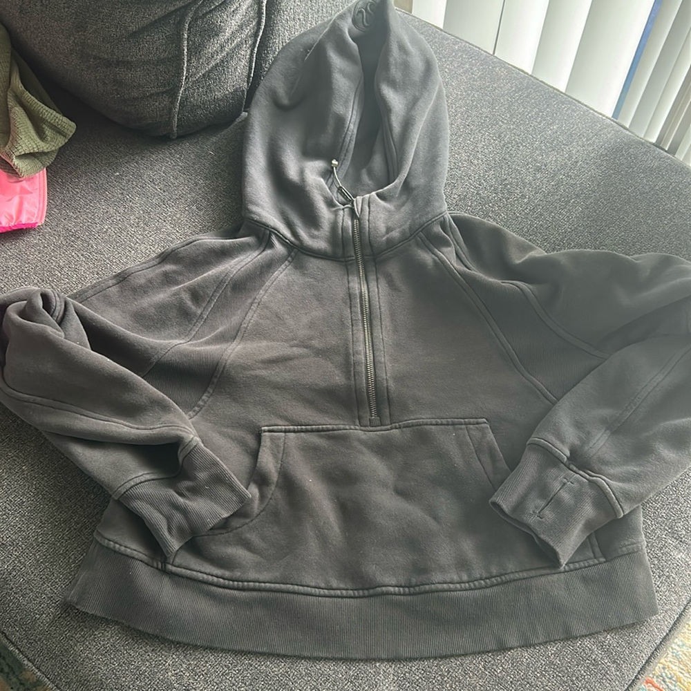 Lululemon cropped scuba  hoodie